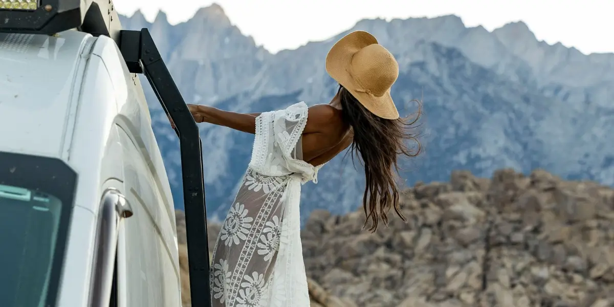 22 Dreamy Ways to Romanticise Your Life This Summer